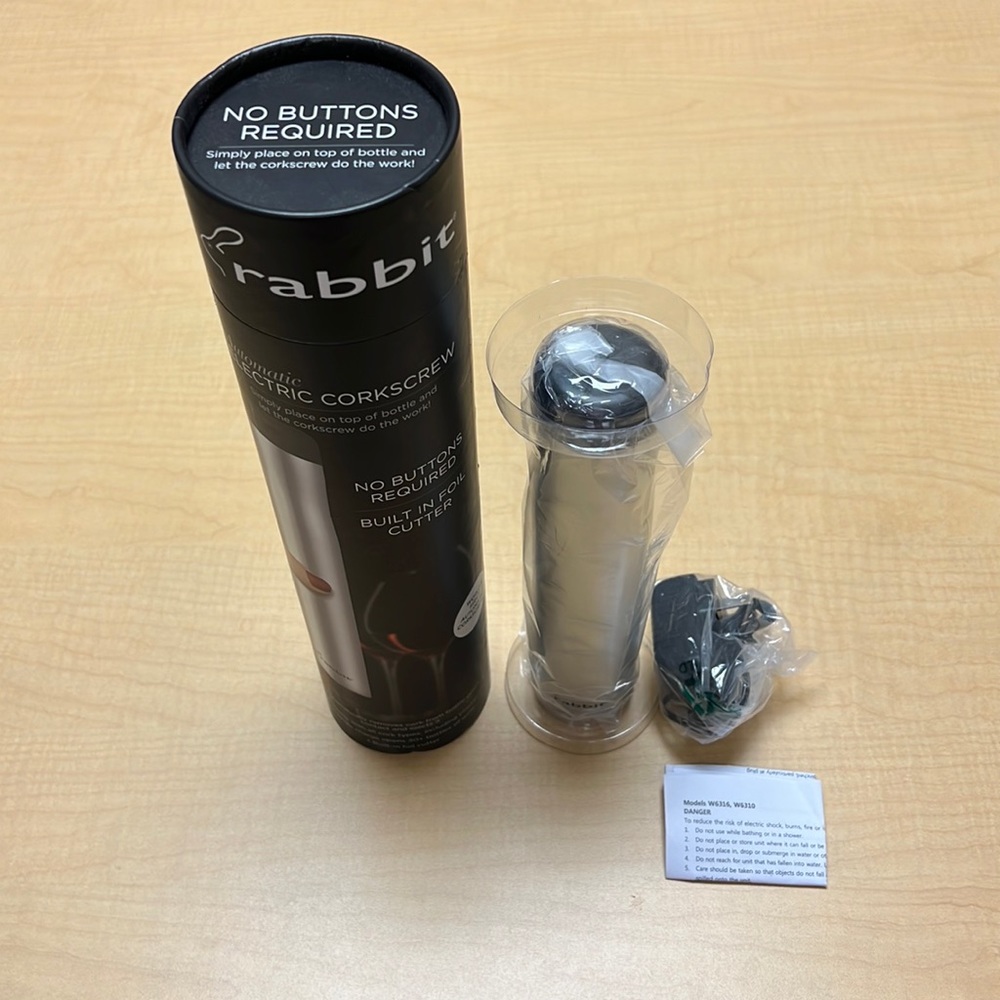 Rabbit automatic‎ electric corkscrew, NWOT